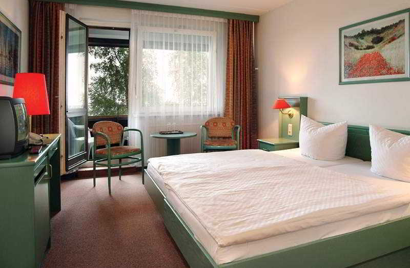 Ifa & Hotel
